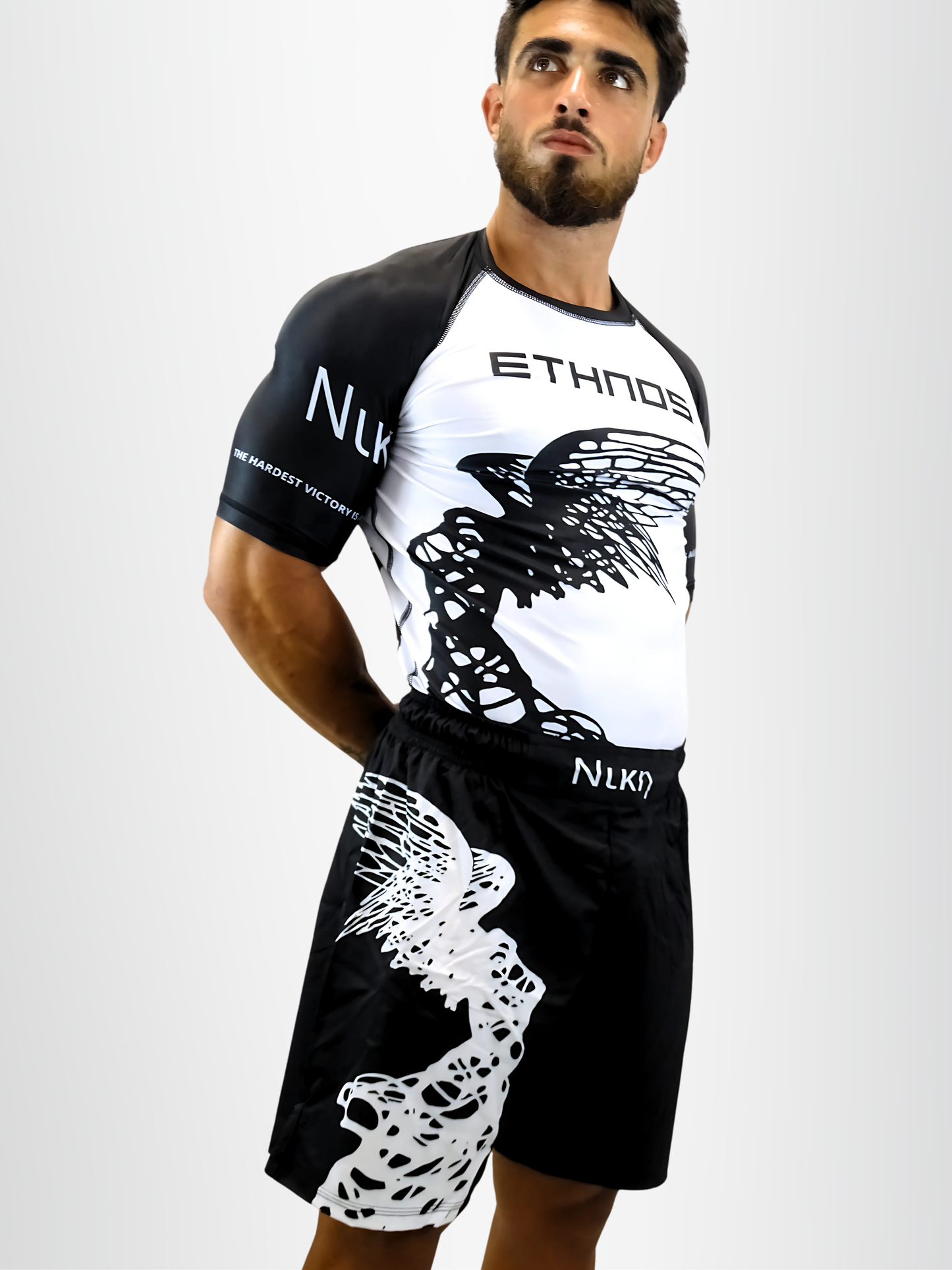 Νικη  RASH GUARD