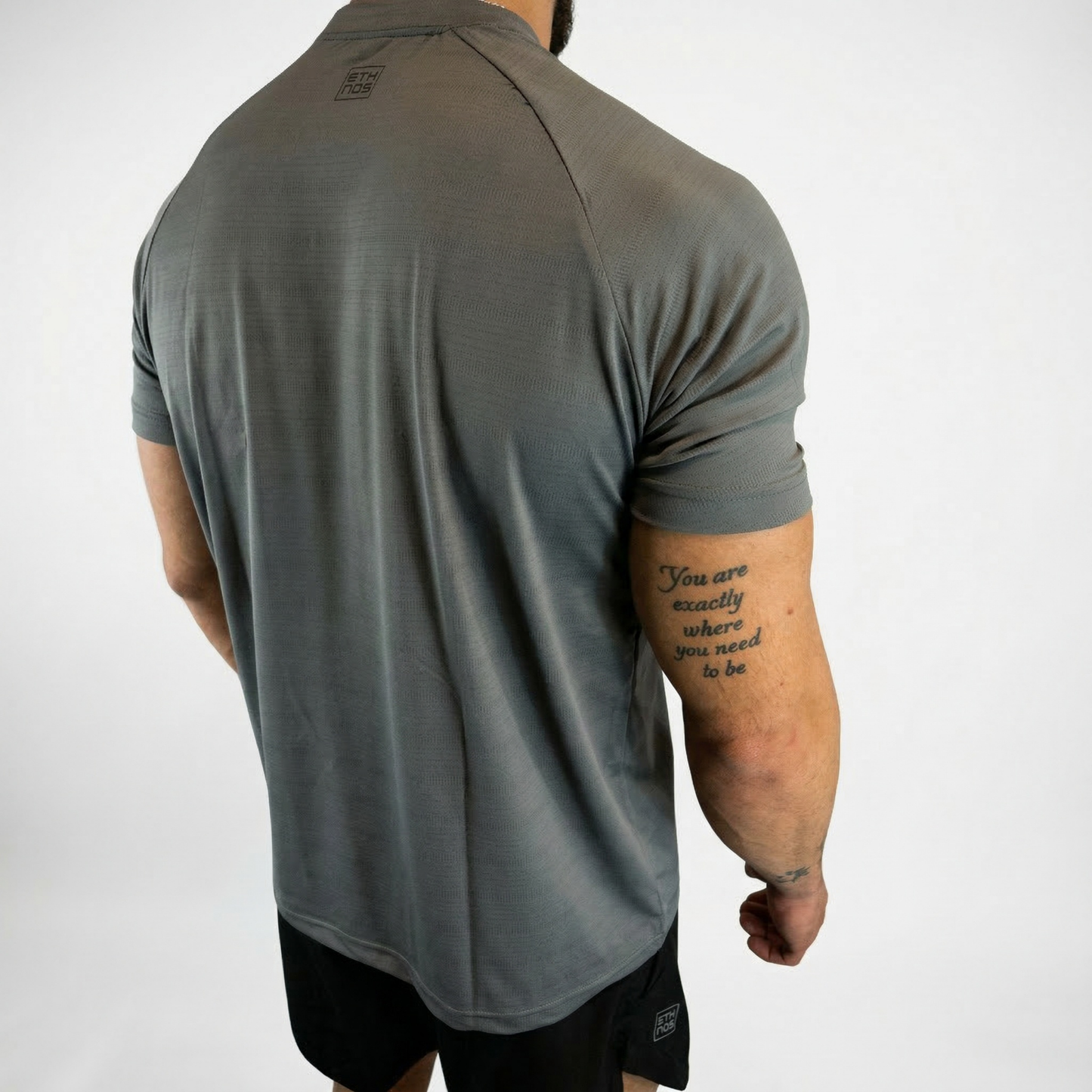TRAINING TECH T-SHIRT - GREY
