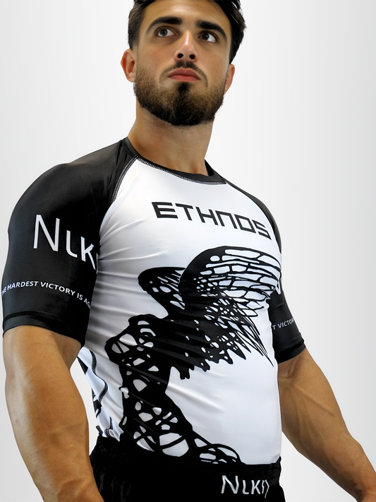 Νικη  RASH GUARD